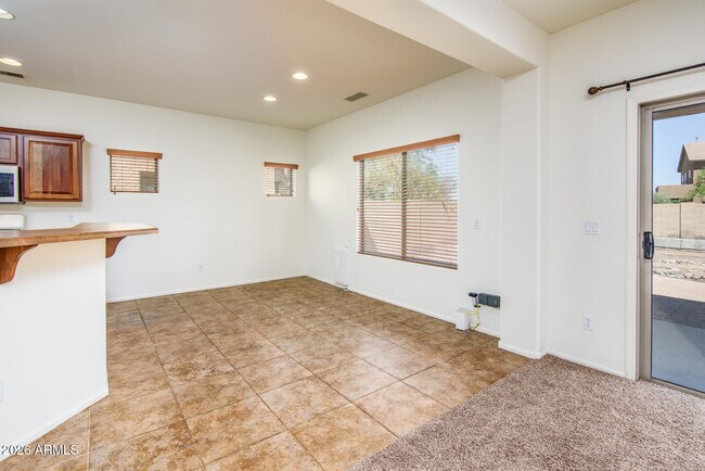 Building Photo - 44640 Yucca Ln