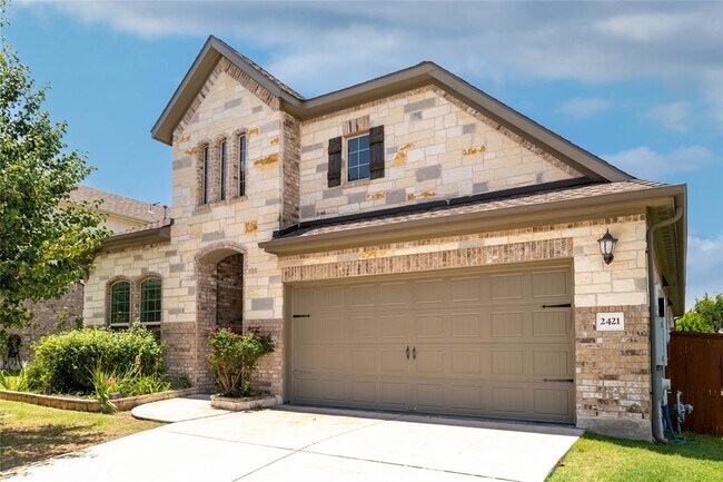 Building Photo - 2421 Blended Tree Ranch