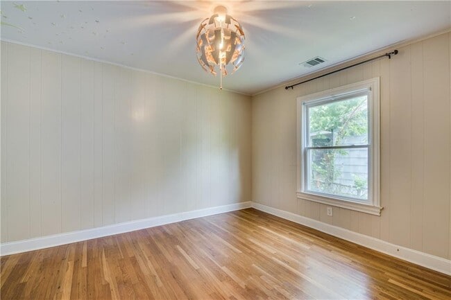 Building Photo - 2206 Iva Ln