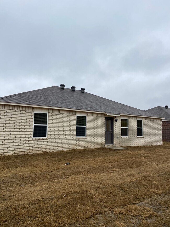 Building Photo - 1720 Ryder St