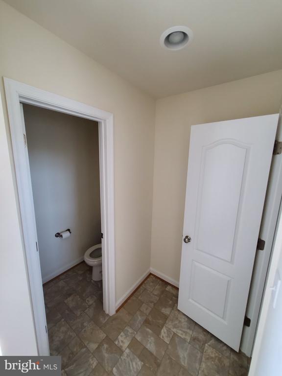 Building Photo - 233 Kanter Dr