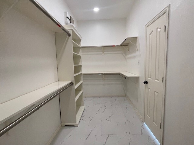 Building Photo - 8519 Babbling Brook Ct