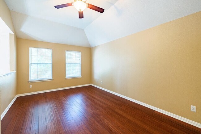 Building Photo - 1006 Tallow Trail