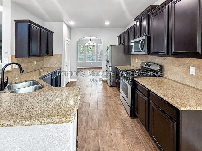 Building Photo - 512 Winchester Dr
