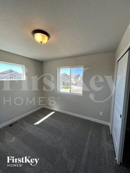 Building Photo - 10166 Luneth Dr