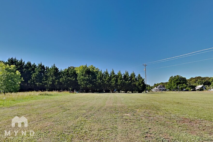 Building Photo - 32 Winesap Ln