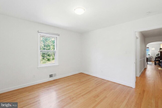 Building Photo - 7322 Edmonston Rd