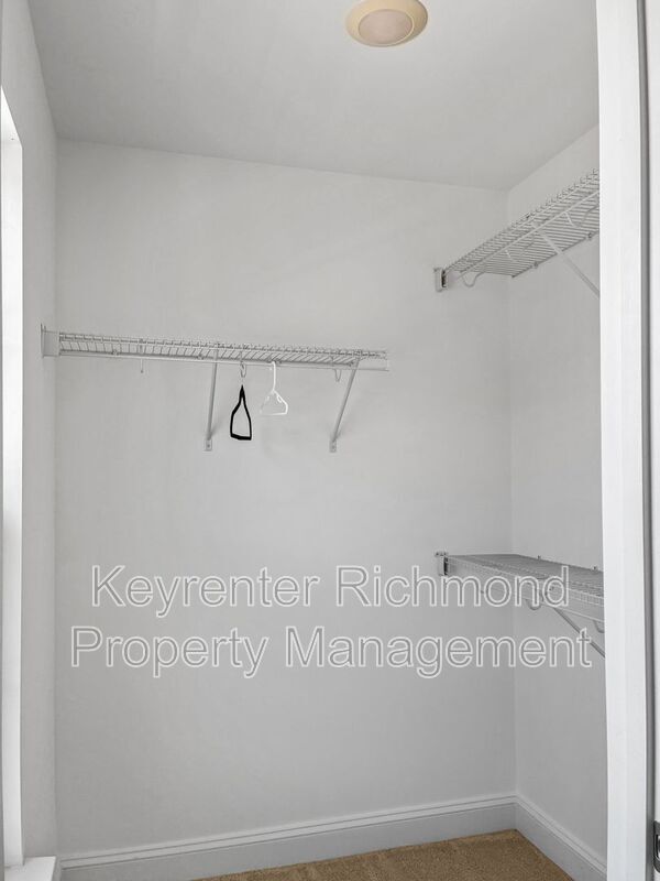 Building Photo - 13801 Randolph Pond Ln