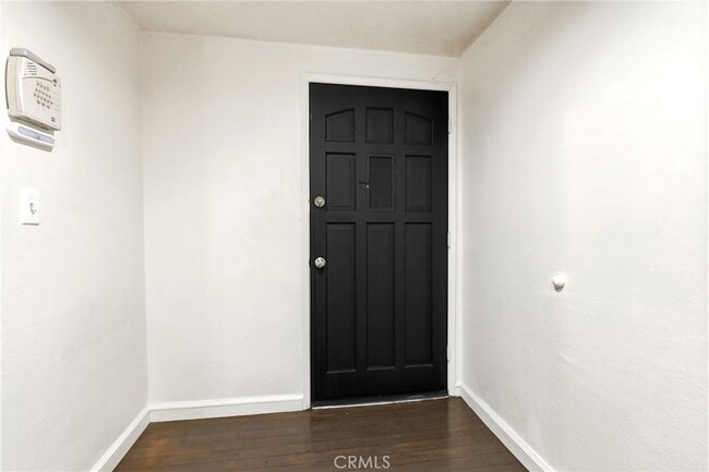 Building Photo - 524 E Ghent St