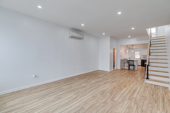 Building Photo - Brand New Modern Apartment Brewerytown