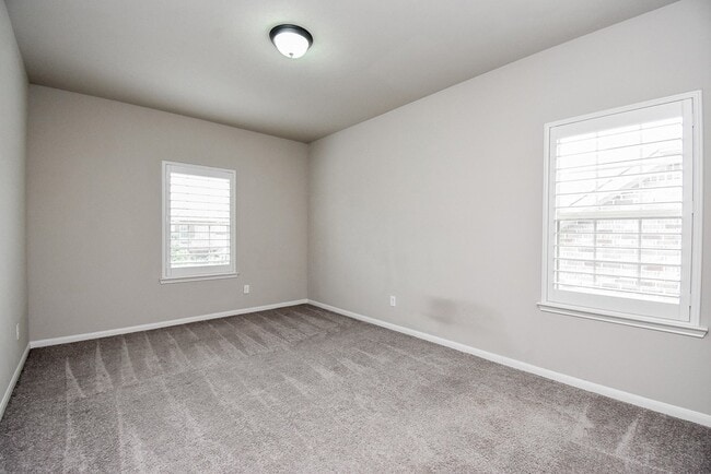 Building Photo - 10106 Cypress Path