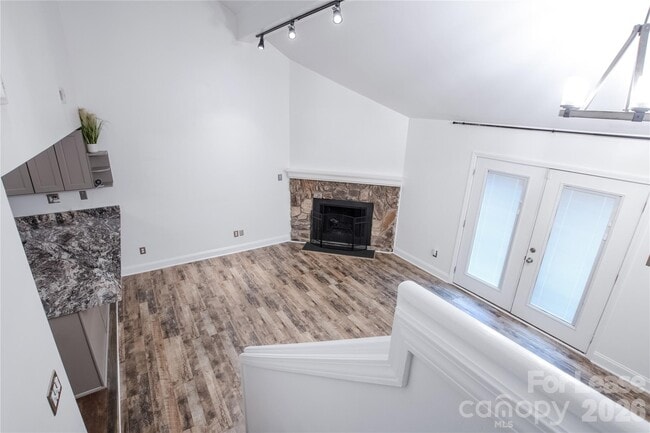 Building Photo - 100 Willow Run Dr