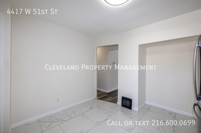 Building Photo - 4417 W 51st St