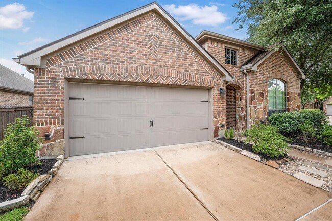 Building Photo - 18419 Willow Oak Bend Dr