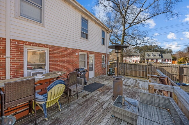 Building Photo - 9120 Granby St