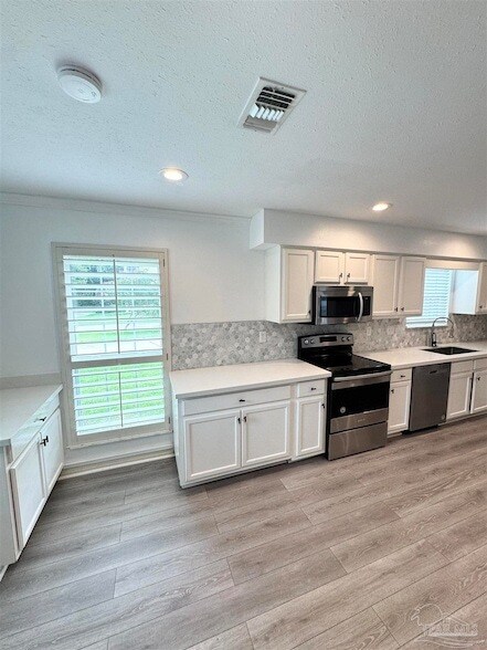 Building Photo - 3019 Keats Dr