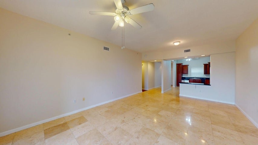 Building Photo - 1610 Presidential Way