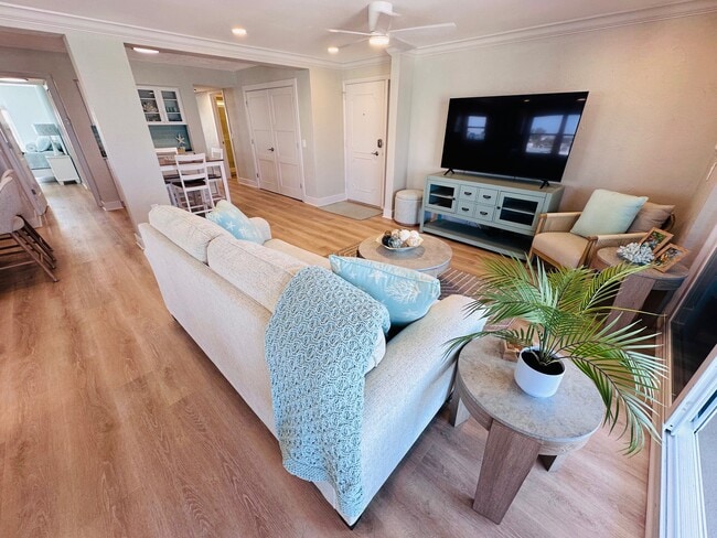 Building Photo - 555 Gulf Way