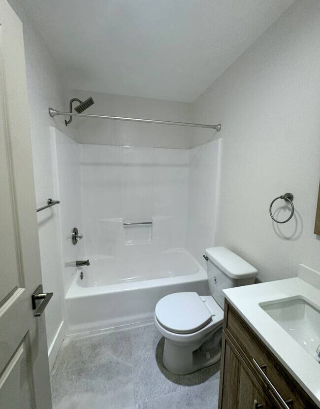 Building Photo - 1700 Keeler St