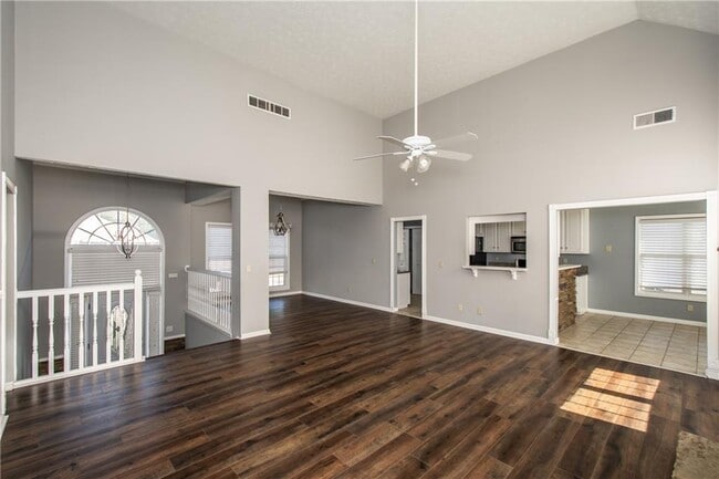 Building Photo - 4927 Planters Way