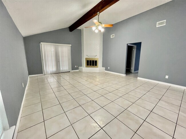 Building Photo - 7014 Caladero Dr