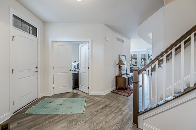 Building Photo - 3075 N Spurway Dr