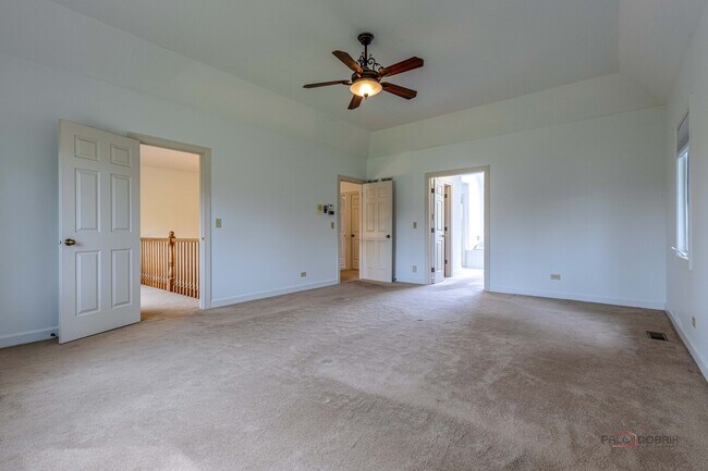 Building Photo - 5420 Belmont Ct