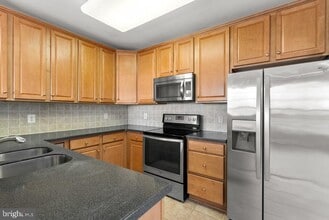 Building Photo - 803 Reserve Champion Dr