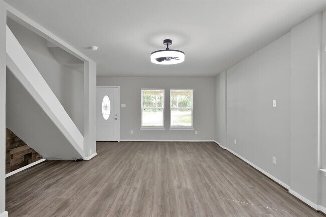 Building Photo - 3391 Arapaho Cir