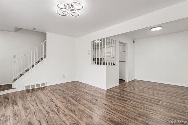 Building Photo - 8232 Karam Blvd