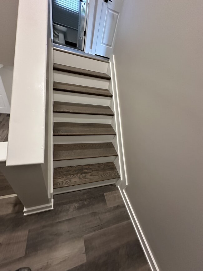 Building Photo - 5335 Tara Hill Dr