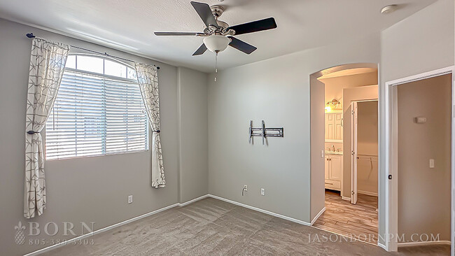 Building Photo - 476 Scatterwood Ln