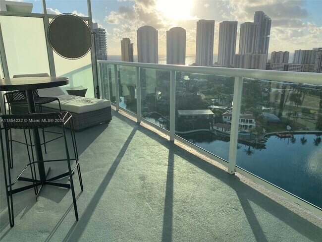 Building Photo - 400 Sunny Isles Blvd