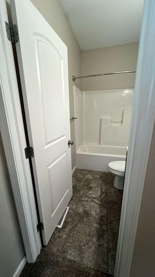 Building Photo - 4 bedrooms 2 bathrooms Duplex in Washington