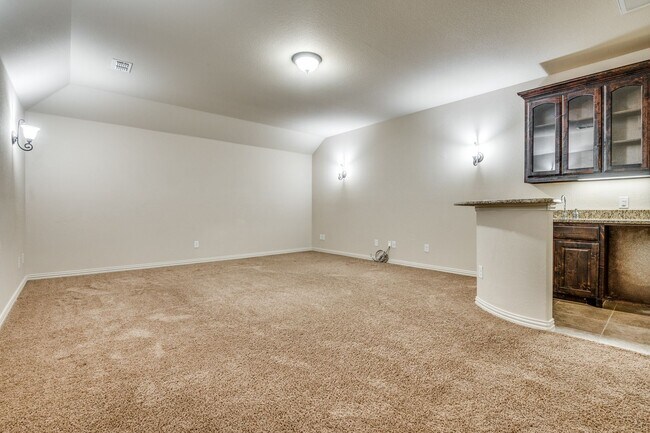 Building Photo - Luxurious 4BR/3BA Home in Grand Prairie – ...