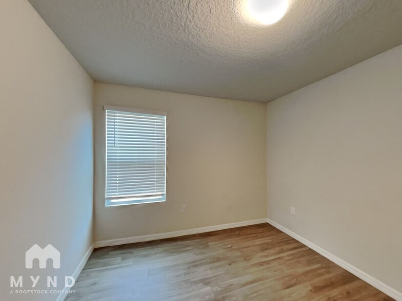 Building Photo - 1555 Tan Tara Trl