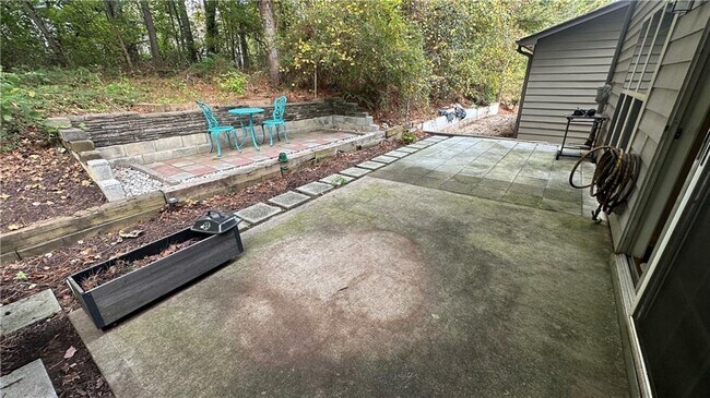 Building Photo - 115 Tyson Woods Rd