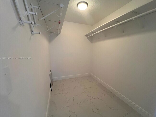 Building Photo - 8735 SW 54th Terrace