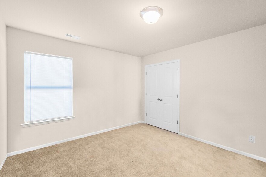 Building Photo - 10622 Elm Bend Dr