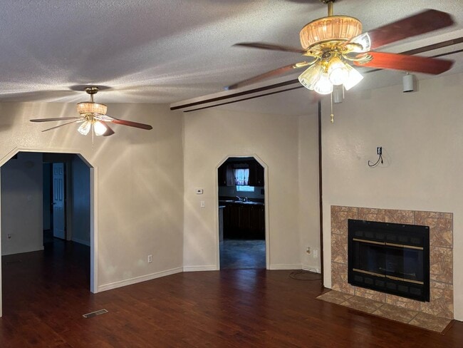 Building Photo - 132 Sallie Rd