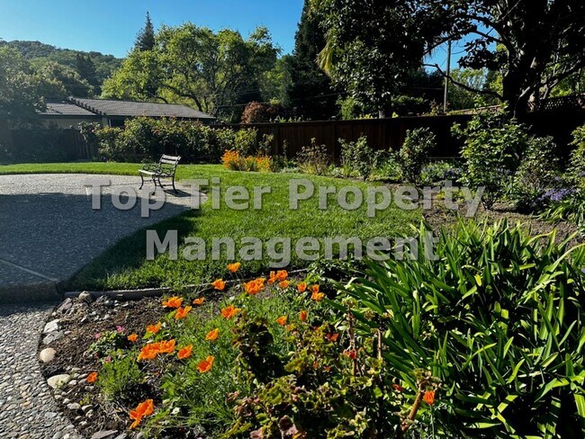Building Photo - Spectacular 4 Bd/3 Ba, 2379 sf (plus separ...