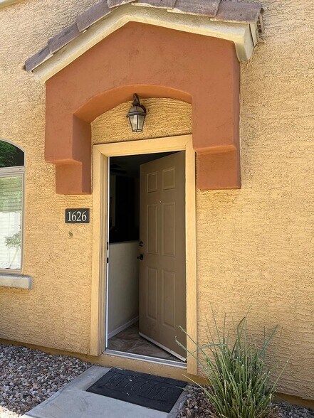 Front Door - 2402 E 5th St