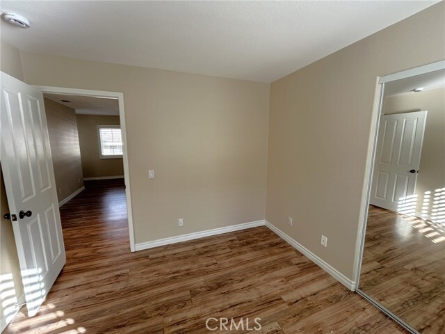 Building Photo - 1240 S Silver Star Way