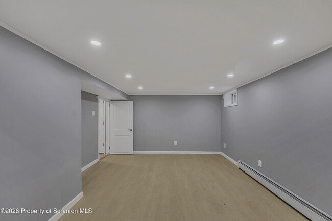 Building Photo - 2124 Shawnee Ave