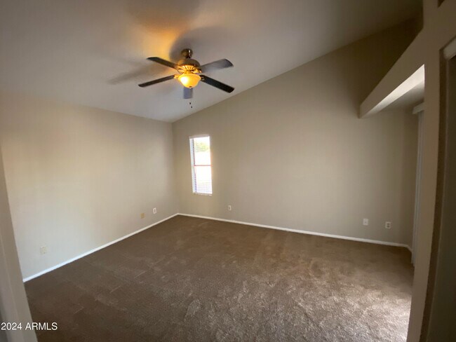 Building Photo - 1355 N 87th St