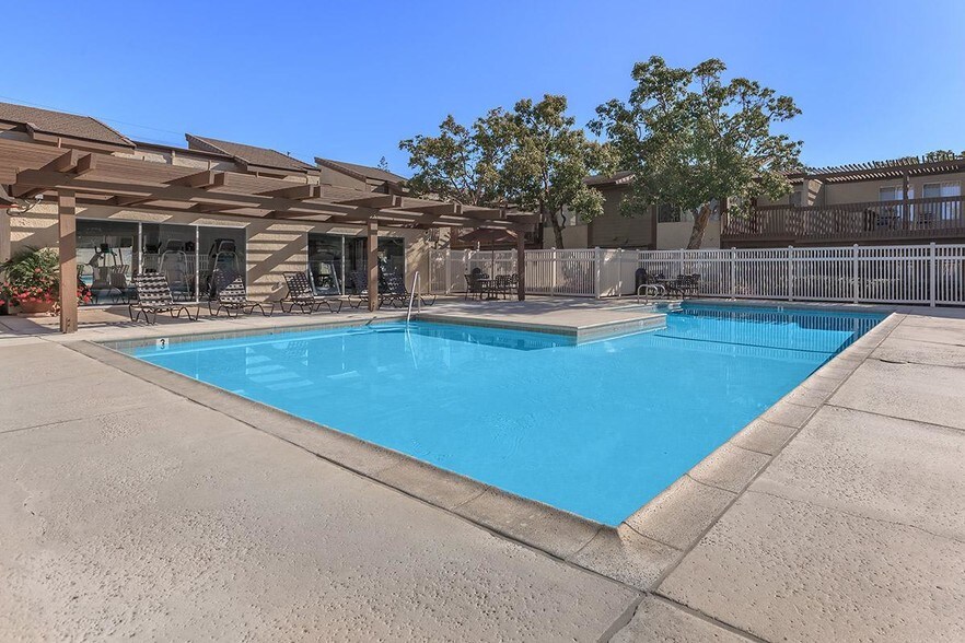 Canyon Village Apartment Homes 1265 N Chrisden St Anaheim CA 92807