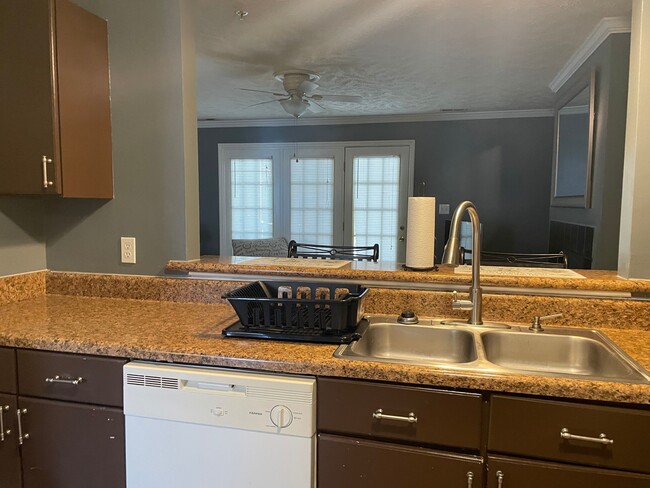 Building Photo - 380 Bubble Creek Ct