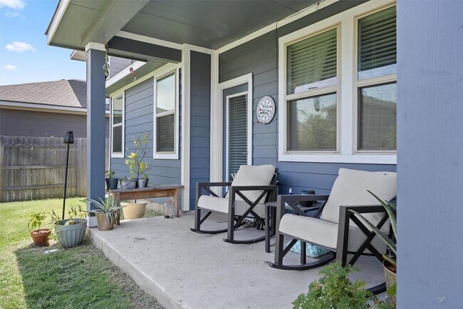 Building Photo - 8612 McKamy Dr