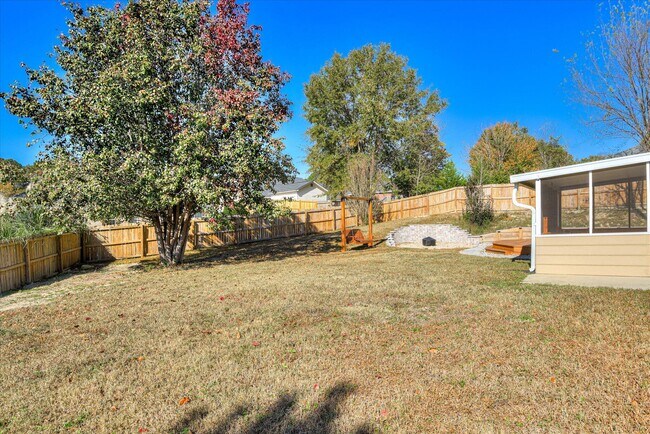 Building Photo - 703 Cannock Loop