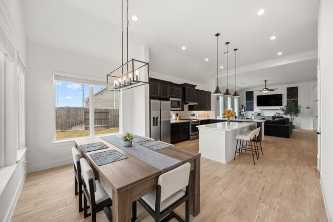 Building Photo - 3225 Isabella Fls Dr